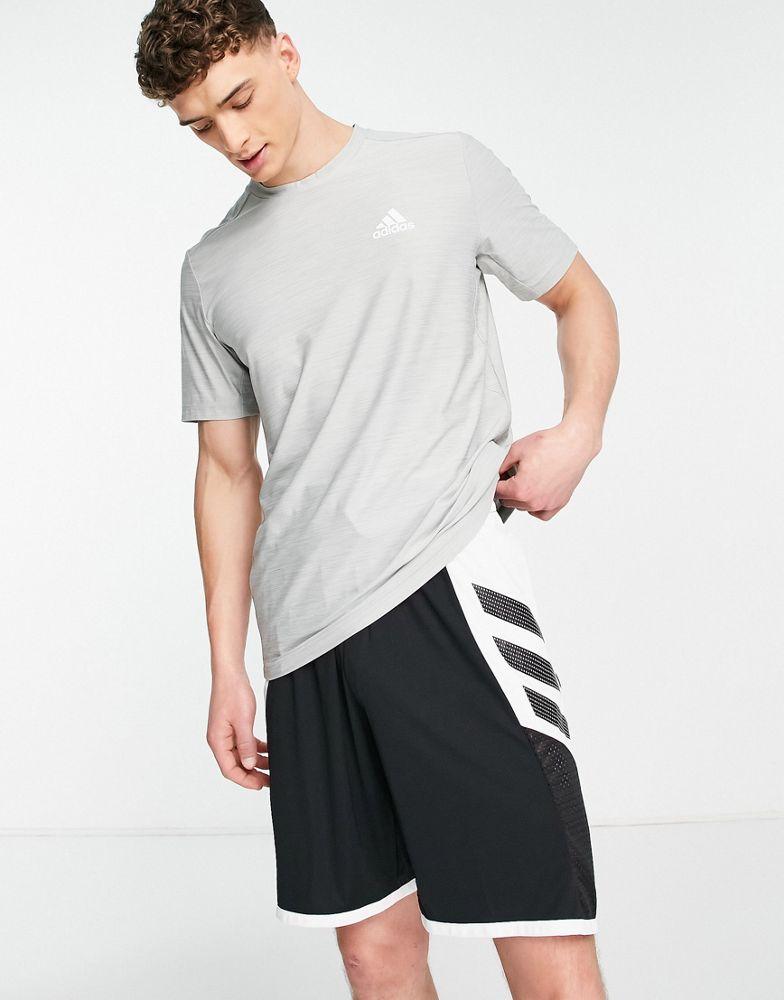 adidas Training Aeroready t-shirt in grey商品第1张图片规格展示