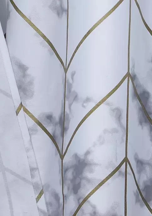 商品Dainty Home|Luxe Marble Metallic Shower Curtain in Silver,价格¥294,第2张图片详细描述