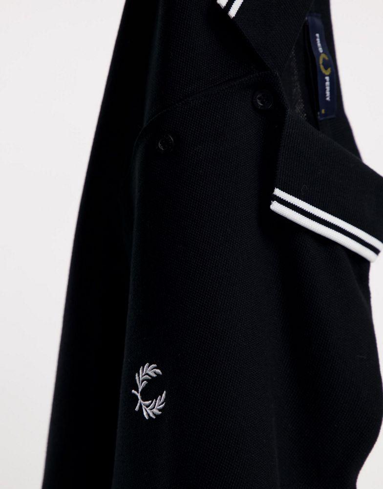 商品Fred Perry|Fred Perry long sleeve twin tipped polo shirt in black,价格¥654,第5张图片详细描述