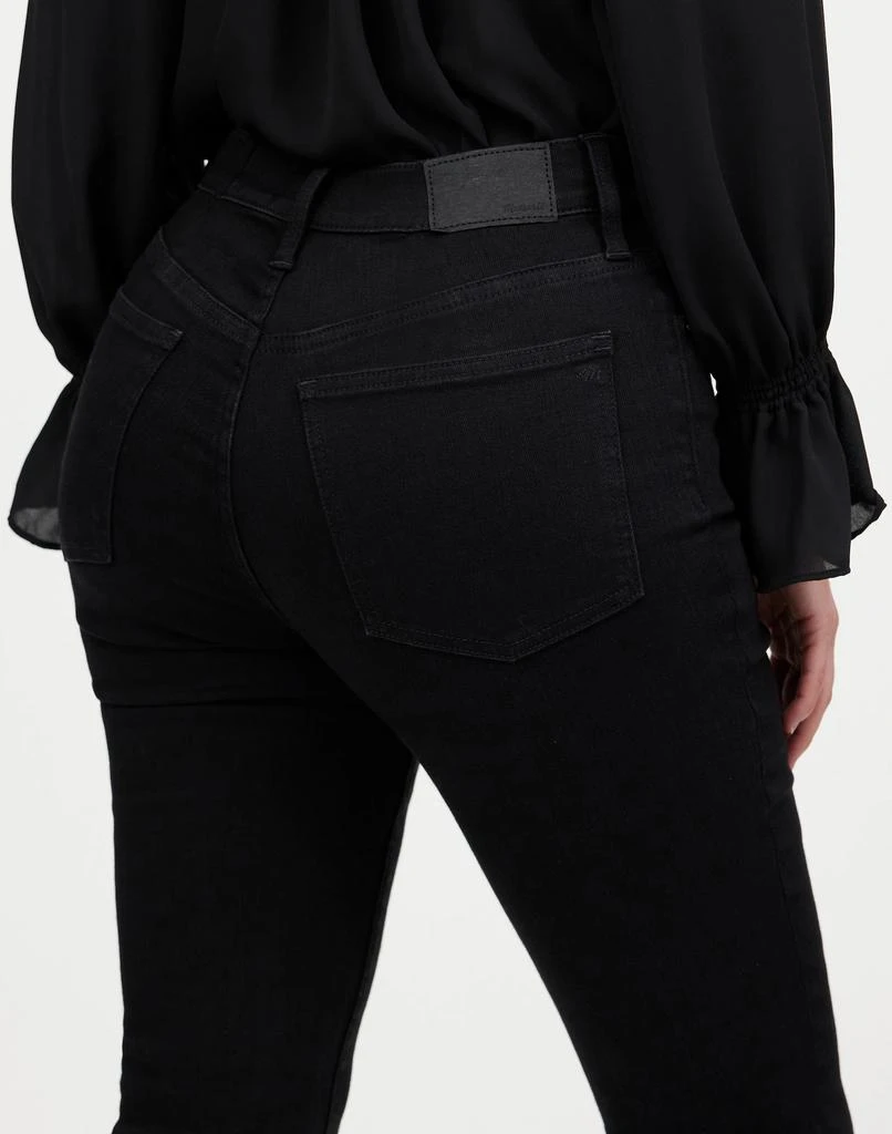 Curvy Kick Out Crop Jean 商品