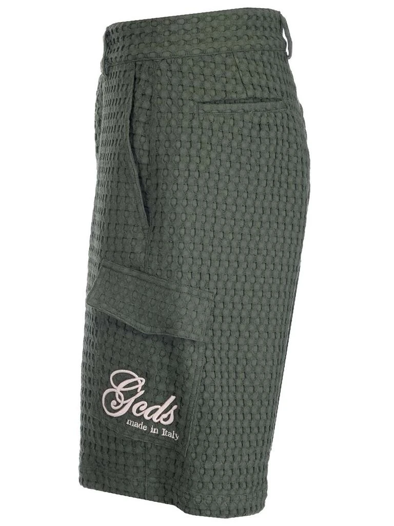 商品GCDS|GCDS Logo Embroidered Cargo Shorts,价格¥1190,第3张图片详细描述