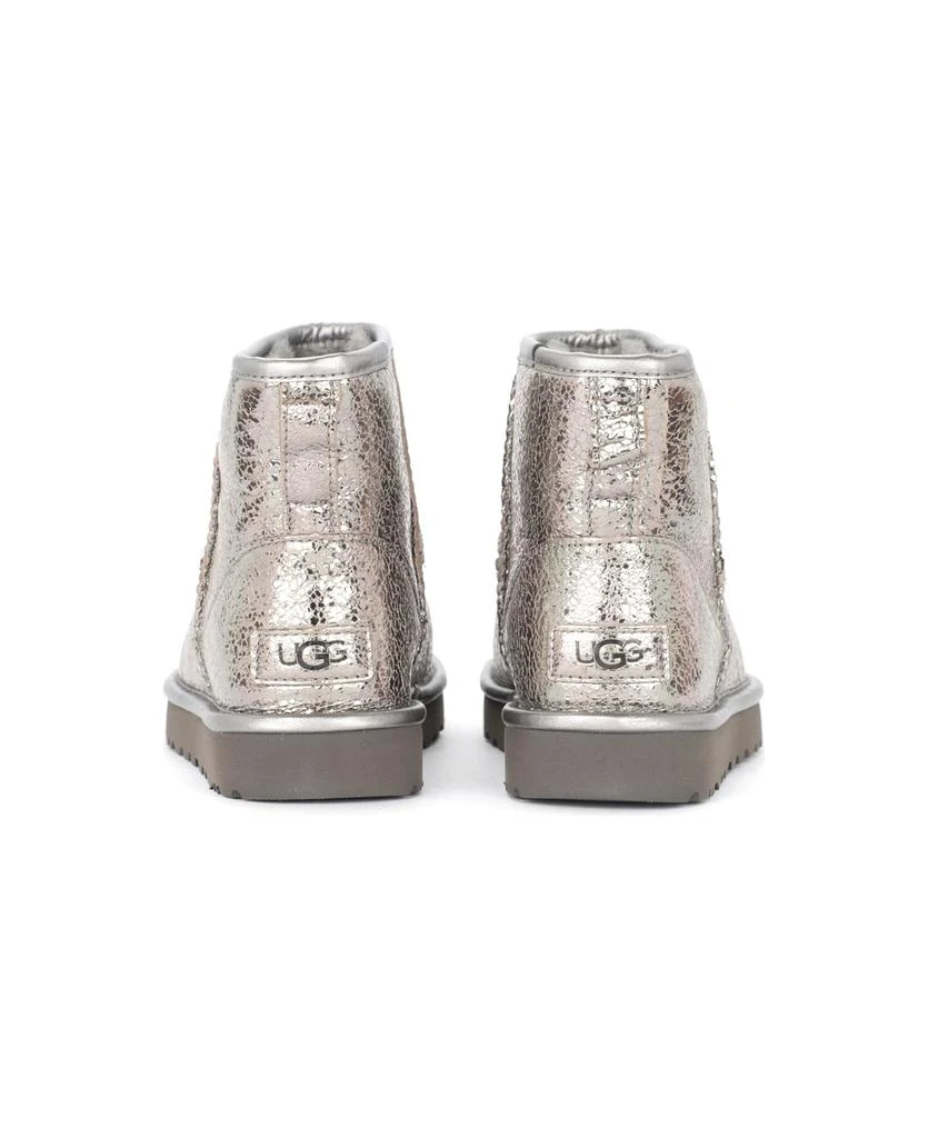 商品UGG|Ugg Classic Ii Mini Ankle Boots In Metallic Grey Leather,价格¥1606,第4张图片详细描述