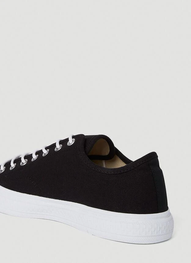 Canvas Low Top Sneakers in Black 商品