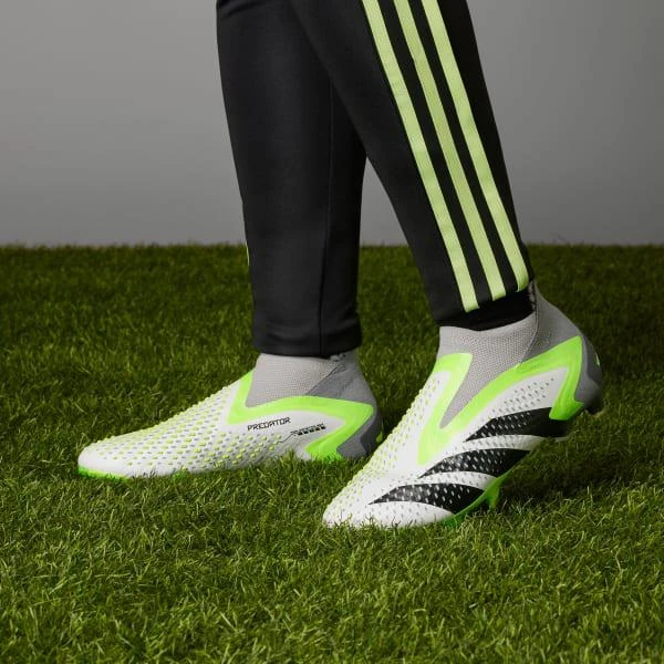 商品Adidas|Predator Accuracy+ Firm Ground Soccer Cleats,价格¥1647,第2张图片详细描述