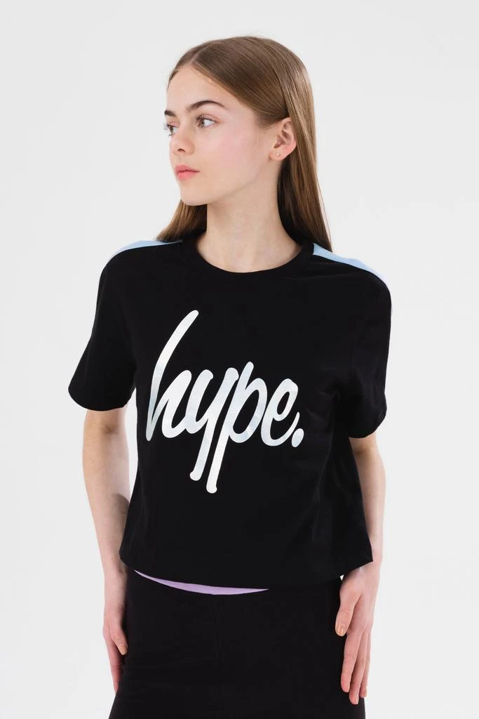 商品HYPE GIRLS|HYPE GIRLS BLACK FANTASY SCRIPT CROP T-SHIRT,价格¥79,第1张图片