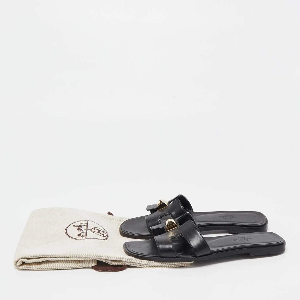 Hermes Black Leather One Stud Oran Flat Slides Size 36.5 商品