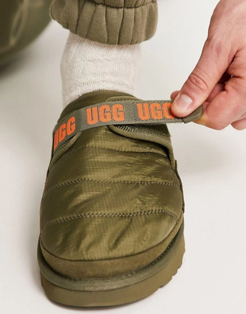 商品UGG|UGG Dune Slip on Mules  in quilted khaki,价格¥916,第3张图片详细描述