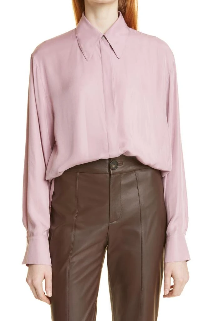商品Vince|Relaxed Long Sleeve Silk Blend Button-Up Blouse,价格¥1390,第1张图片