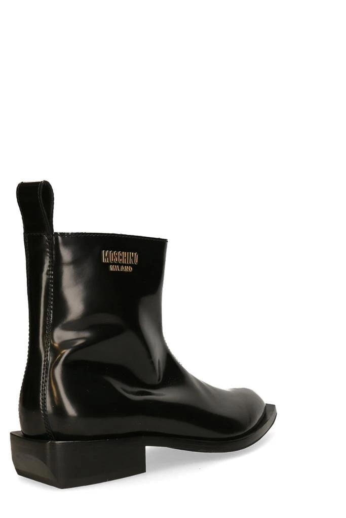 商品Moschino|Moschino Logo Lettering Ankle Boots,价格¥4522,第2张图片详细描述