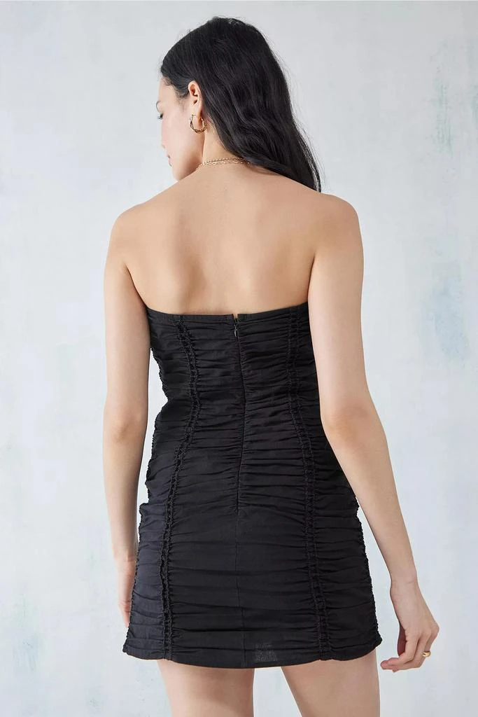 商品Urban Outfitters|UO Romi Ruched Bandeau Mini Dress,价格¥533,第4张图片详细描述