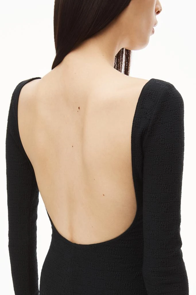 DRESS IN TEXTURED LOGO JERSEY 商品