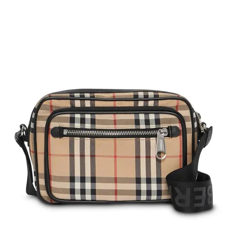 商品Burberry|BURBERRY 卡其色男士斜挎包 8010152,价格¥4862,第1张图片