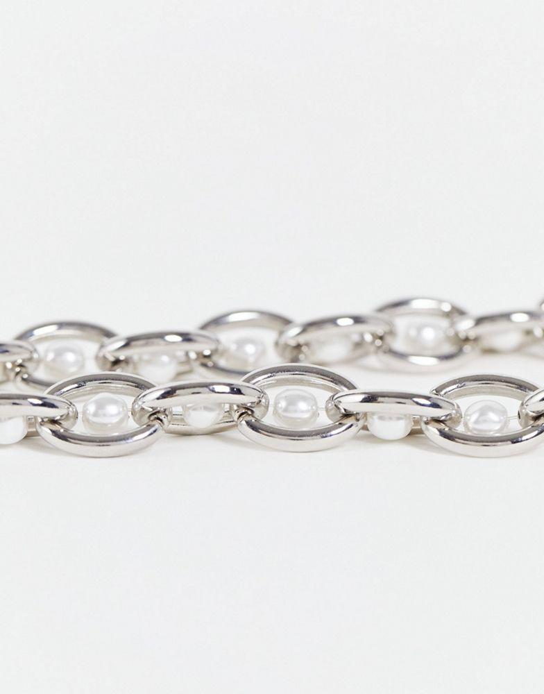 商品Reclaimed Vintage|Reclaimed Vintage inspired chunky necklace in faux pearl and silver,价格¥85,第5张图片详细描述