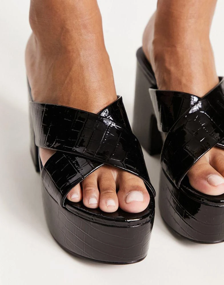 商品Daisy Street|Daisy Street Exclusive platform heeled sandals in black,价格¥128,第3张图片详细描述
