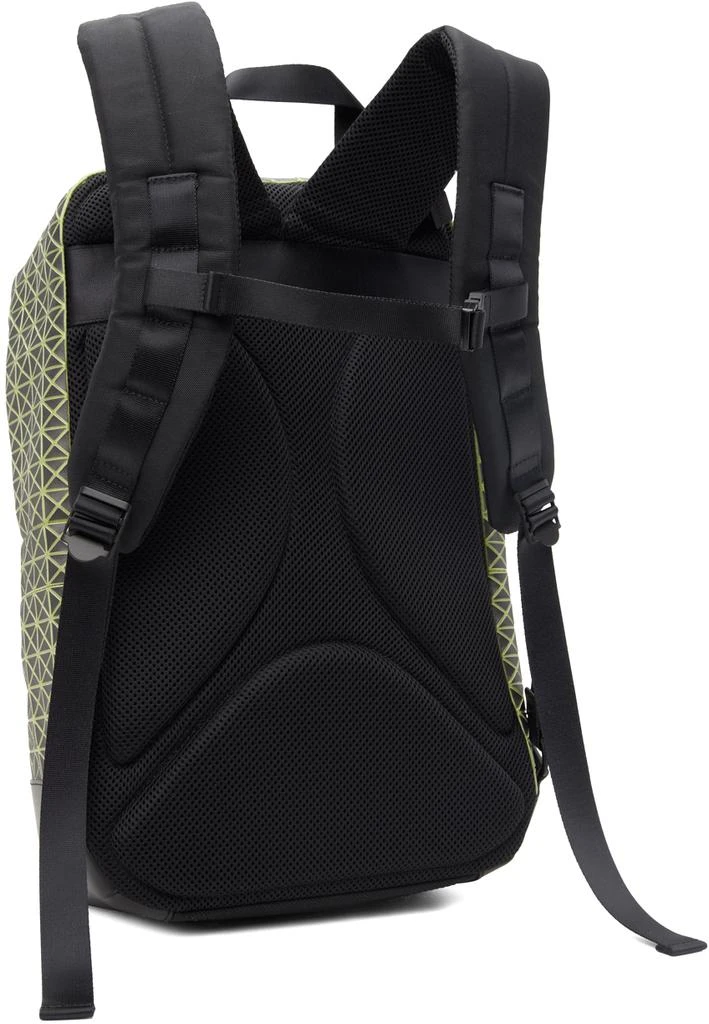 商品Issey Miyake|Green & Black Liner Reflector Backpack,价格¥10845,第3张图片详细描述