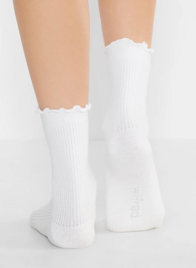 商品Aritzia|Wilfred - Sugarplum Crew Sock 3-Pack,价格¥159,第2张图片详细描述