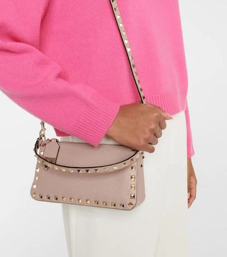 商品Valentino|Rockstud Small leather shoulder bag,价格¥12117,第2张图片详细描述