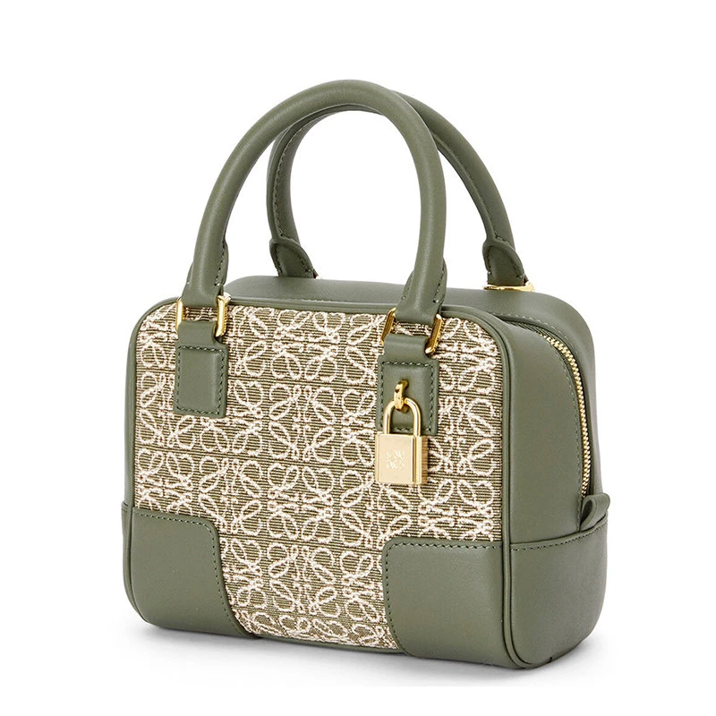 商品Loewe|【预售3-7天】LOEWE/罗意威 22新款Amazona 16系列 女士绿色/鳄梨绿徽标提花帆布配皮饰金锁单肩手提包A039N21X03-4364,价格¥15324,第4张图片详细描述