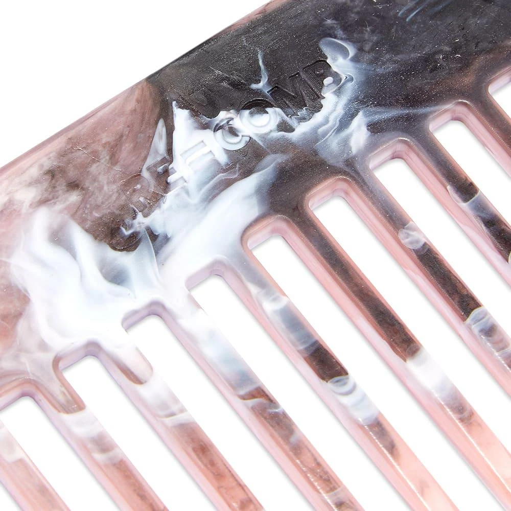 商品Re=Comb|Re=Comb Recycled Plastic Hair Comb,价格¥152,第2张图片详细描述