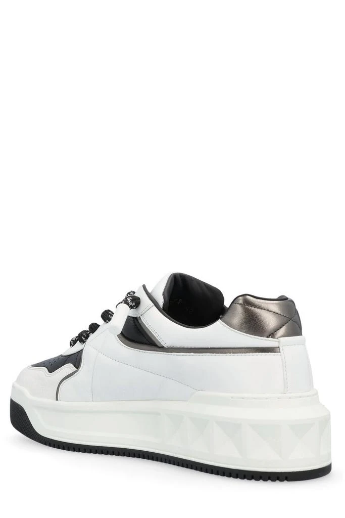 商品Valentino|Valentino Garavani One Stud XL Lace-Up Sneakers,价格¥4577,第3张图片详细描述