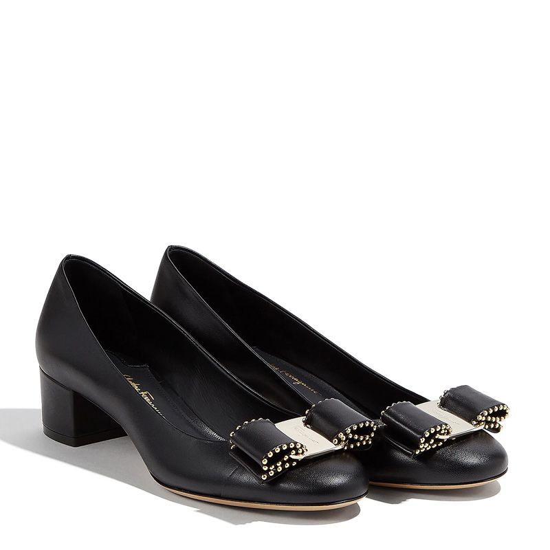 Salvatore Ferragamo 菲拉格慕 女士黑色蝴蝶扣低跟单鞋 01-N555-691366商品第4张图片规格展示