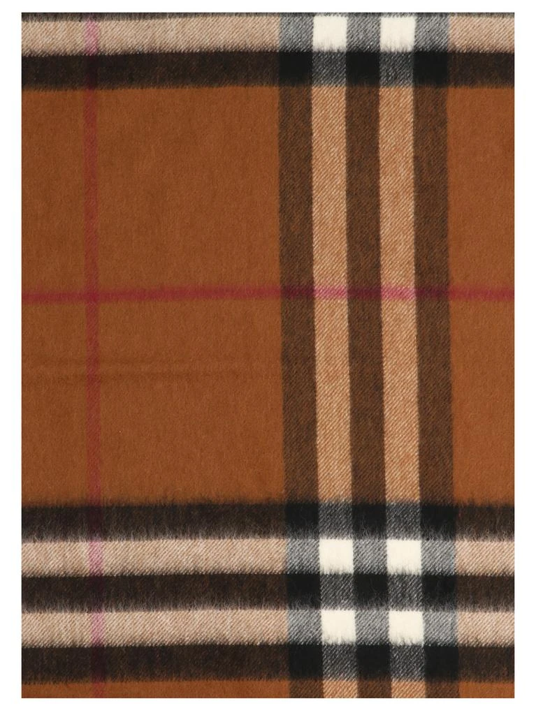 商品Burberry|'Giant' scarf,价格¥2410,第2张图片详细描述