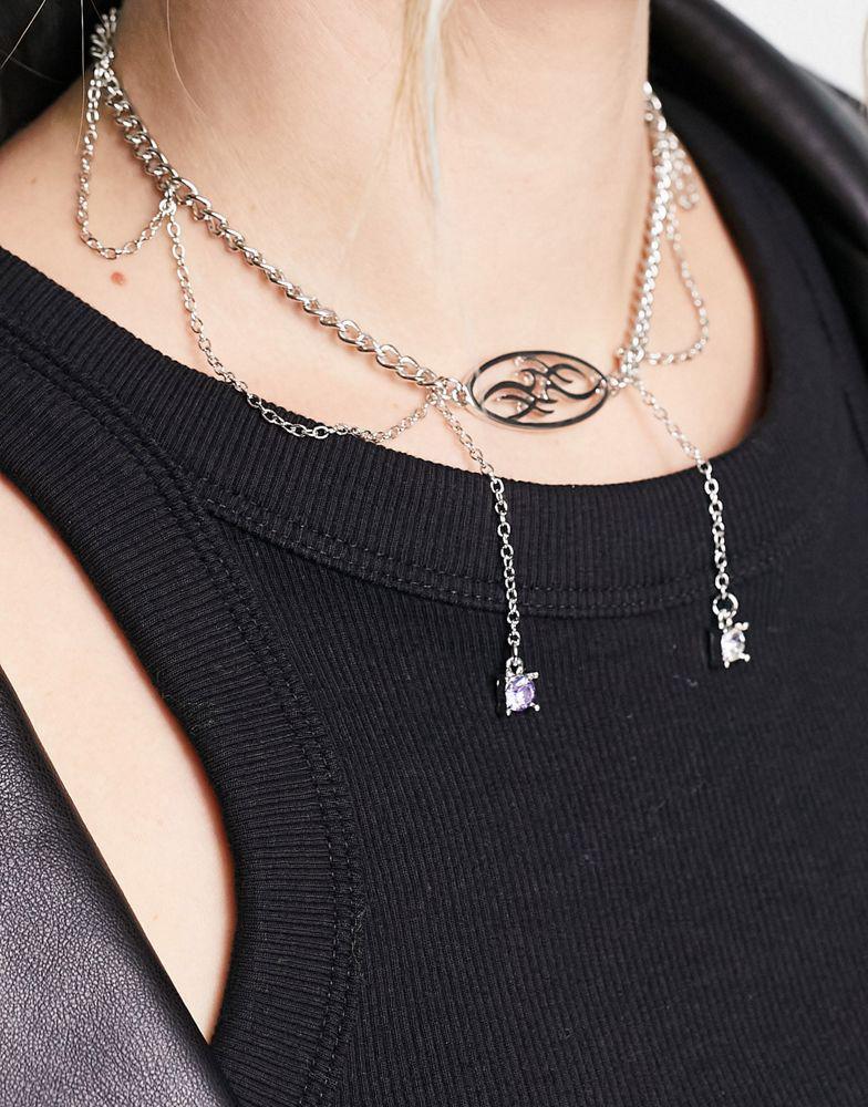 商品Reclaimed Vintage|Reclaimed Vintage tattoo pendant choker with drop details in silver,价格¥98,第5张图片详细描述