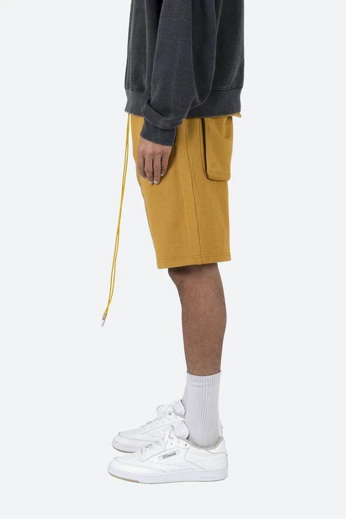 商品MNML|Flap Pocket Sweatshorts - Mustard,价格¥121,第4张图片详细描述