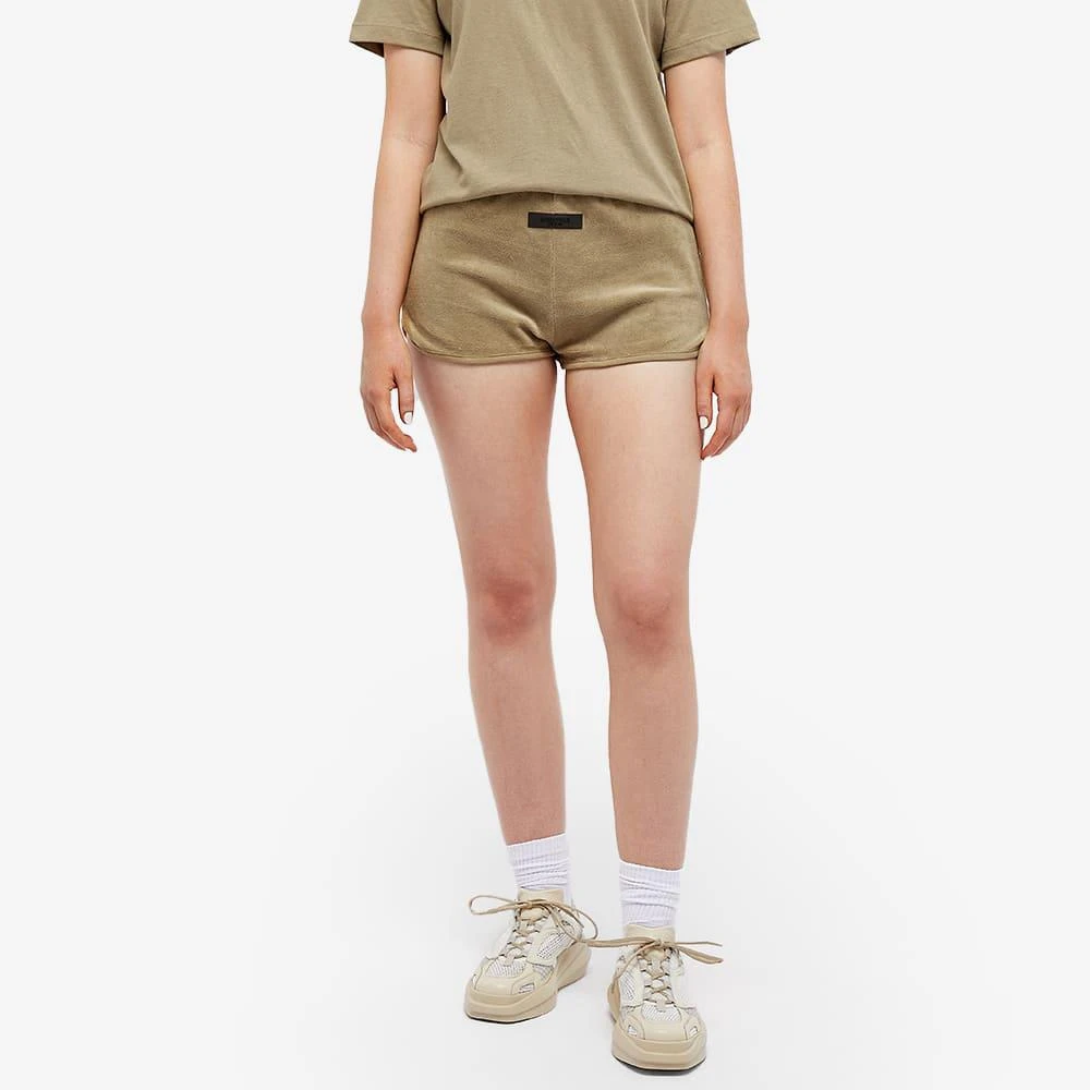 商品Essentials|FEAR OF GOD ESSENTIALS Women's Velour Beach Shorts - Oak,价格¥361,第2张图片详细描述