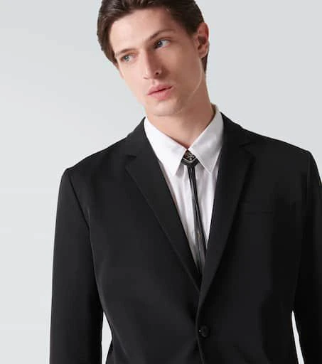 商品Prada|Saffiano带Logo三角形波洛领带,价格¥4881,第2张图片详细描述