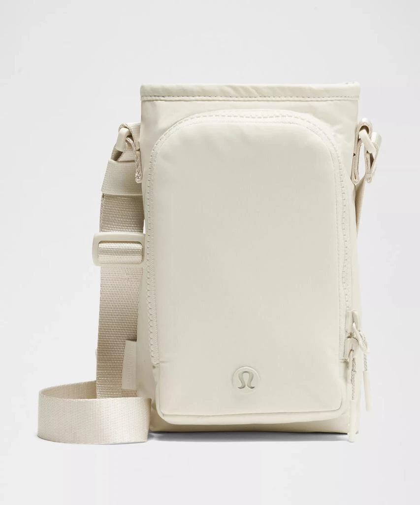 Water Bottle Crossbody with Front Pocket 2L 商品