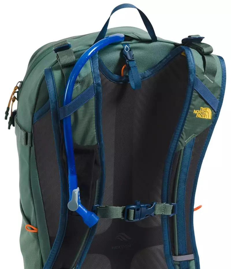 商品The North Face|The North Face Basin 24 Daypack,价格¥803,第3张图片详细描述