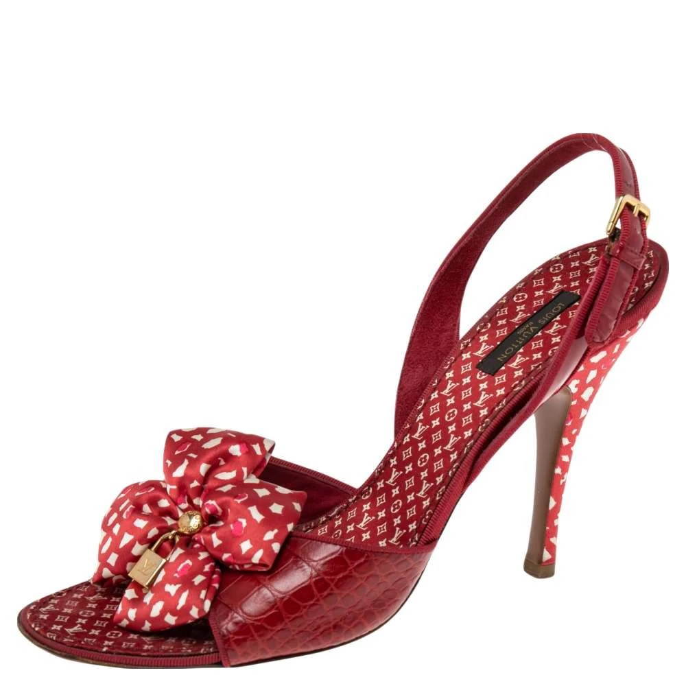 商品[二手商品] Louis Vuitton|Louis Vuitton Red Croc Embossed Leather Printed Silk Bow Lock Charm Detail Slingback Sandals Size 41,价格¥1524,第1张图片