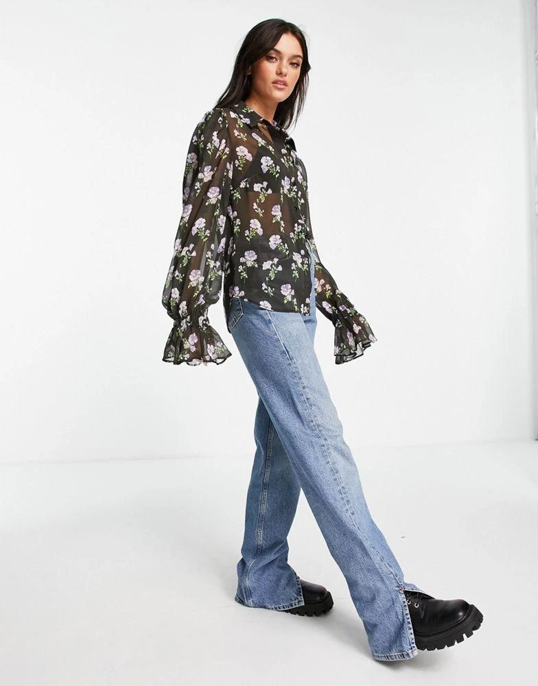 商品ASOS|ASOS DESIGN volume sleeved shirt with frill cuffs in purple floral print,价格¥110,第4张图片详细描述