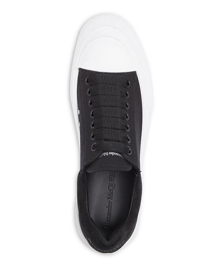 商品Alexander McQueen|Men's Deck Suede Heel Detail Low Top Sneakers,价格¥3891,第4张图片详细描述
