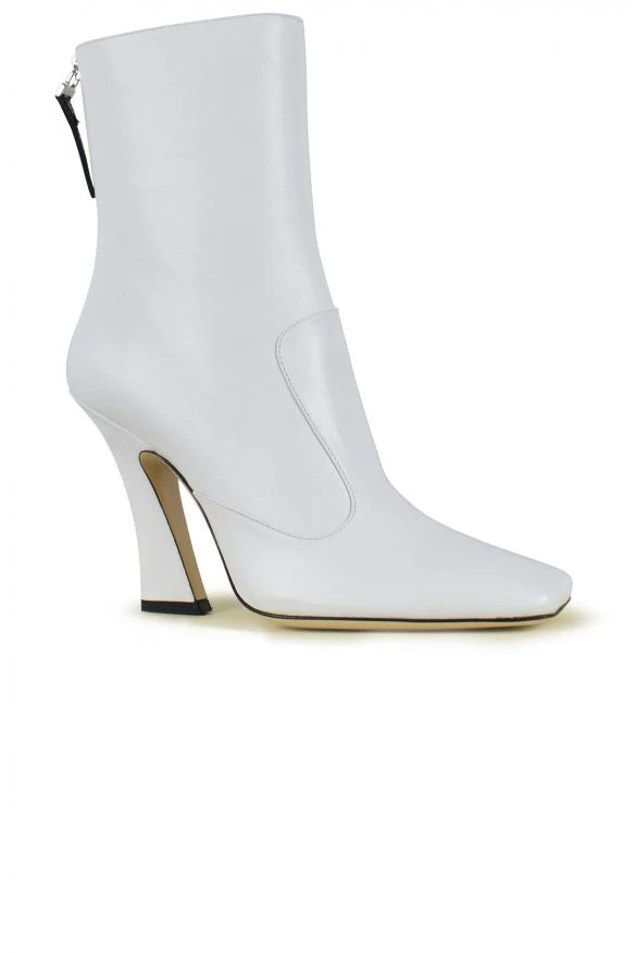 商品Fendi|White nappa boots,价格¥3718,第3张图片详细描述