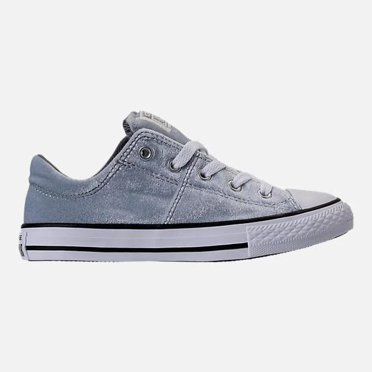 商品Converse|Girls' Little Kids' Converse Chuck Taylor Madison Low Top Velvet Casual Shoes,价格¥112,第3张图片详细描述