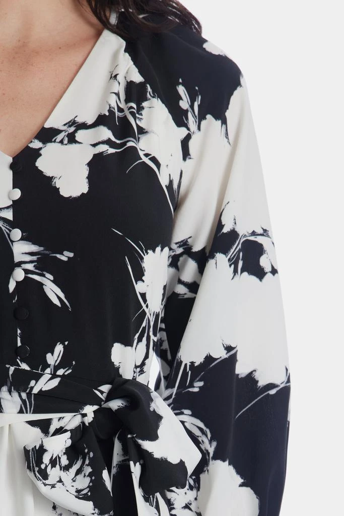 商品Karl Lagerfeld Paris|Floral Printed Silky Crepe Midi Dress,价格¥599,第4张图片详细描述