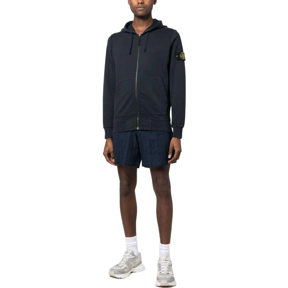 商品[国内直发] Stone Island|石头岛 SS23 纯色Logo微标连帽开衫卫衣 男款 海军蓝色,价格¥3997,第4张图片详细描述