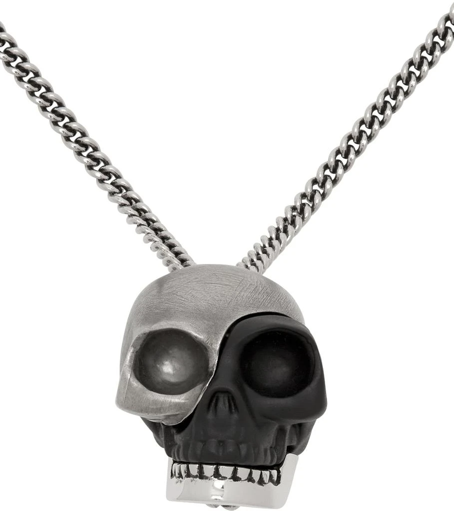 商品Alexander McQueen|Silver & Black Divided Skull Pendant Necklace,价格¥1323,第2张图片详细描述