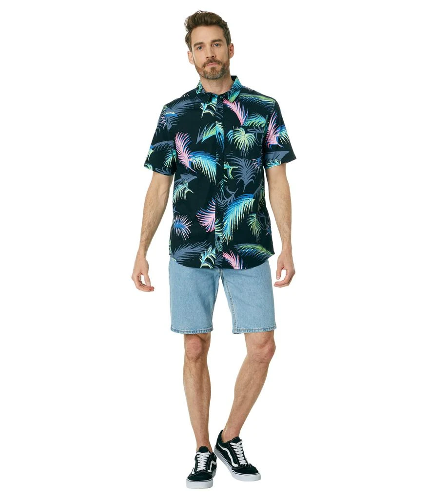 商品Quiksilver|Tropical Glitch Short Sleeve Woven,价格¥377,第4张图片详细描述