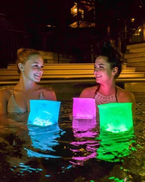 商品Luminaid|LuminAID - PackLite Spectra USB Solar Lantern,价格¥227,第2张图片详细描述