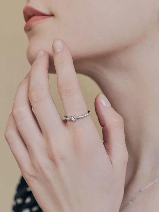 商品ENGBROX|Grace cubic heart ring,价格¥652,第1张图片详细描述