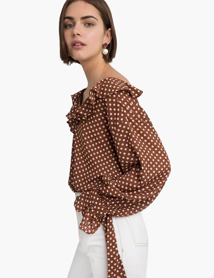 Ruffle Tie Polka Dot Blouse 商品