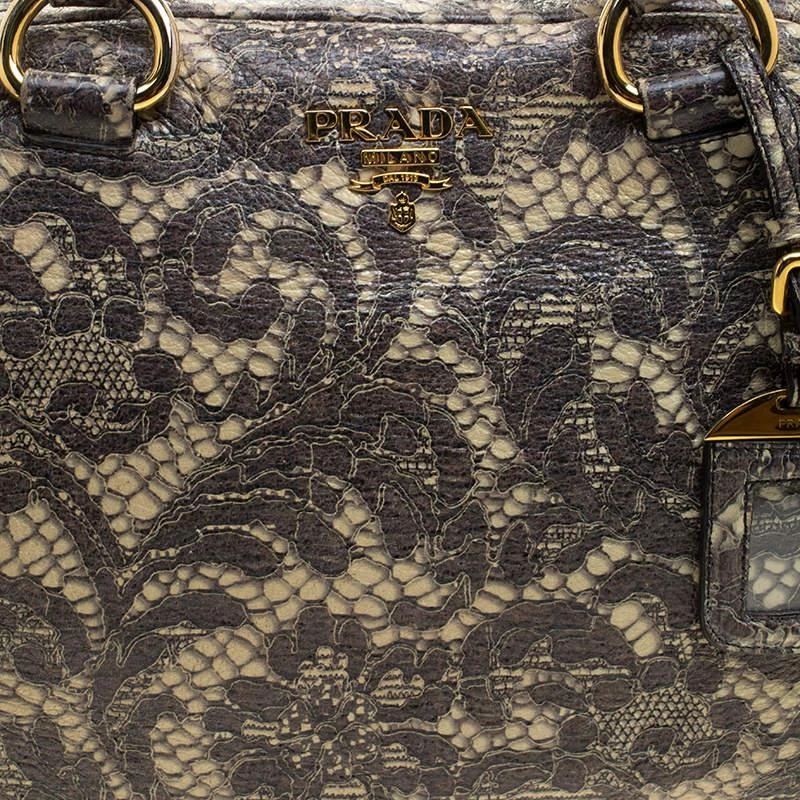 商品[二手商品] Prada|Prada Beige Talco Lace Print Cervo Leather Bowling Bag,价格¥4944,第5张图片详细描述