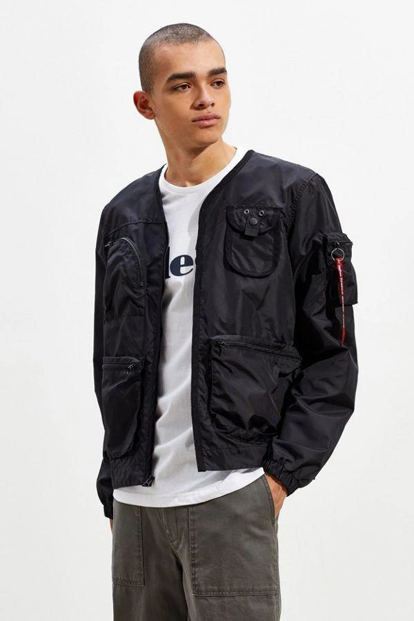 商品Alpha Industries|Alpha Industries UO Exclusive Cargo Jacket,价格¥832,第2张图片详细描述