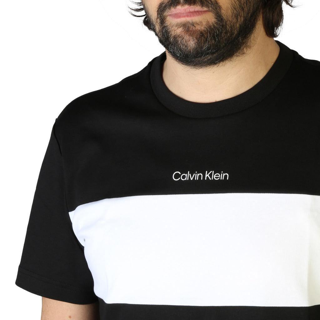 商品Calvin Klein|Calvin Klein Round Neck Short Sleeve T-Shirts,价格¥466,第5张图片详细描述