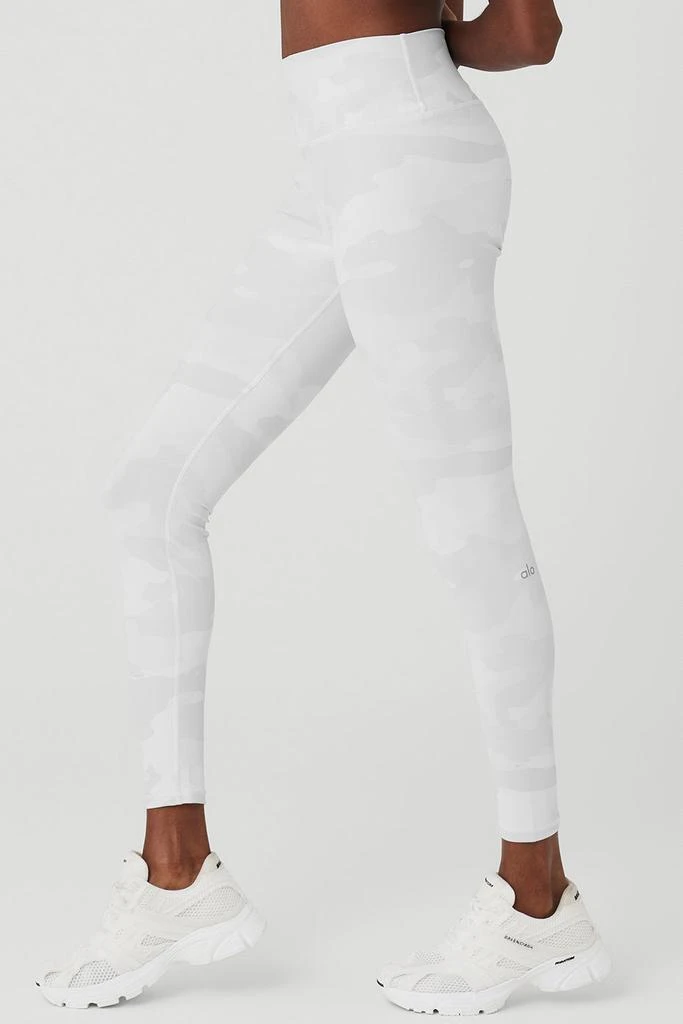 商品Alo|High-Waist Camo Vapor Legging - White Camouflage,价格¥961,第3张图片详细描述