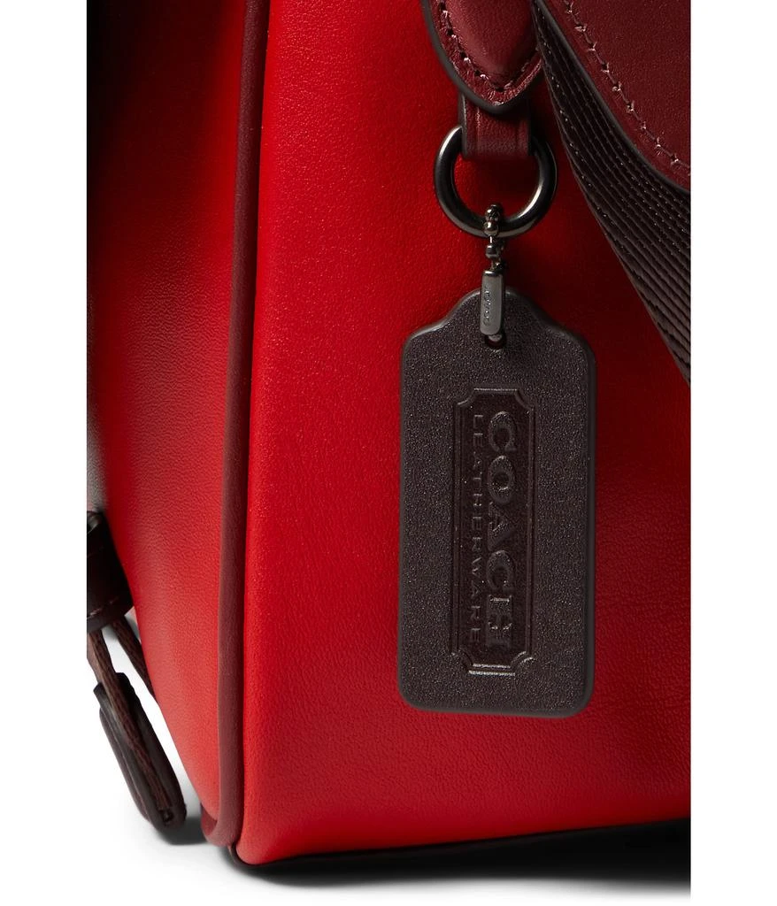 商品Coach|League Messenger Bag in Color-Block Leather,价格¥2937,第4张图片详细描述