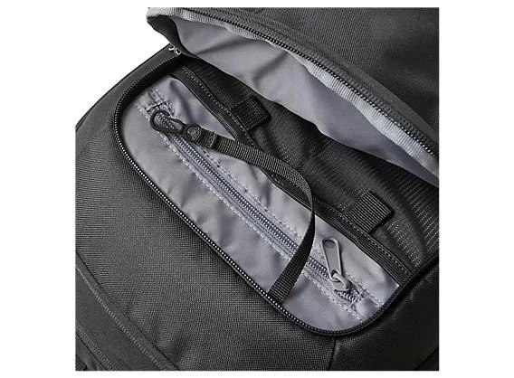 商品New Balance|Logo Backpack,价格¥338,第3张图片详细描述